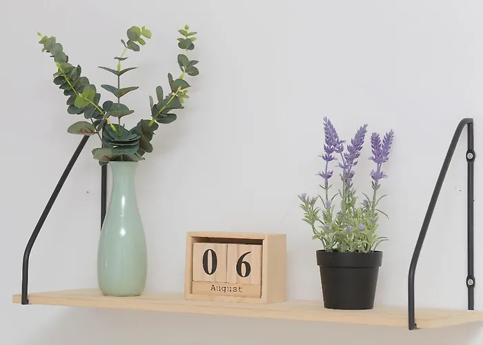 Kenova Studio Apartment