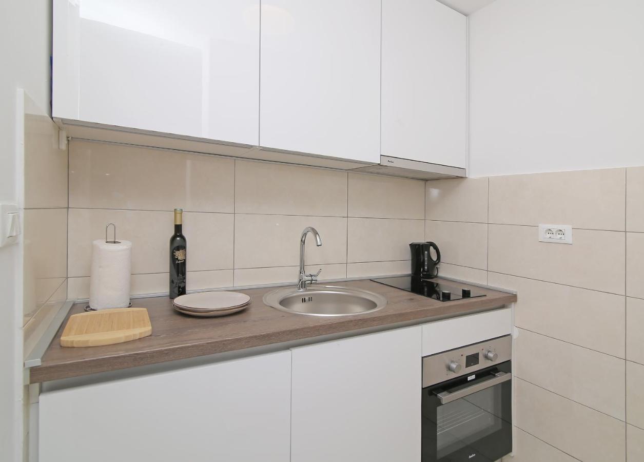 Kenova Apartmán *